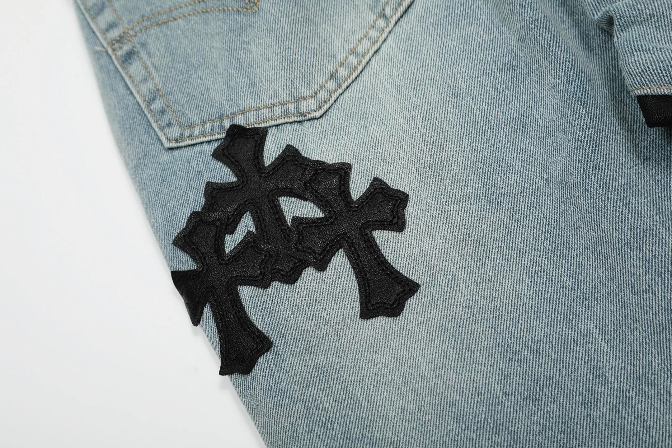 #8148 P290💰 Independent GALLERY DEPT. Vintage multi-leather splicing black leather cross loose washed flared jeans - truly restore the ultimate texture of Vintage - original hardware accessories washed and other elevators, QR code analysis are all purchased from the original factory, high degree of restoration, you are welcome to compare with a certain product ~ - three-dimensional version Loose and comfortable, not picky about the figure, tall and slim, factory Seiko, original factory quality control, same style for men and women, can be matched with couples, versatile recommendation Essential jeans for all seasons - sizes: 28 30 32 34 36